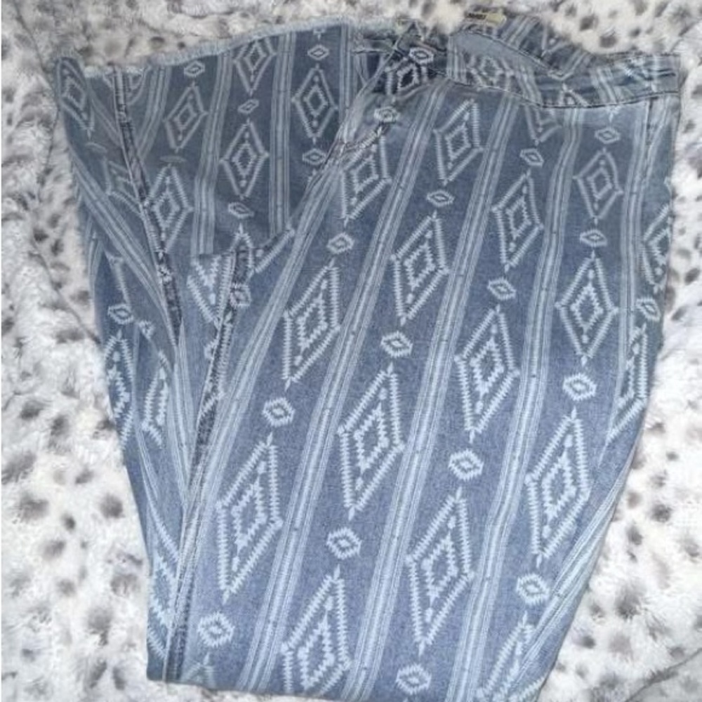 Chic Patterned Women’s Flare Jeans